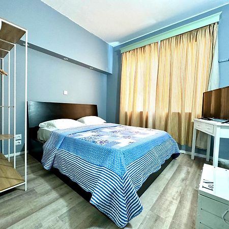 Hostel Monaco Funchal  Bagian luar foto
