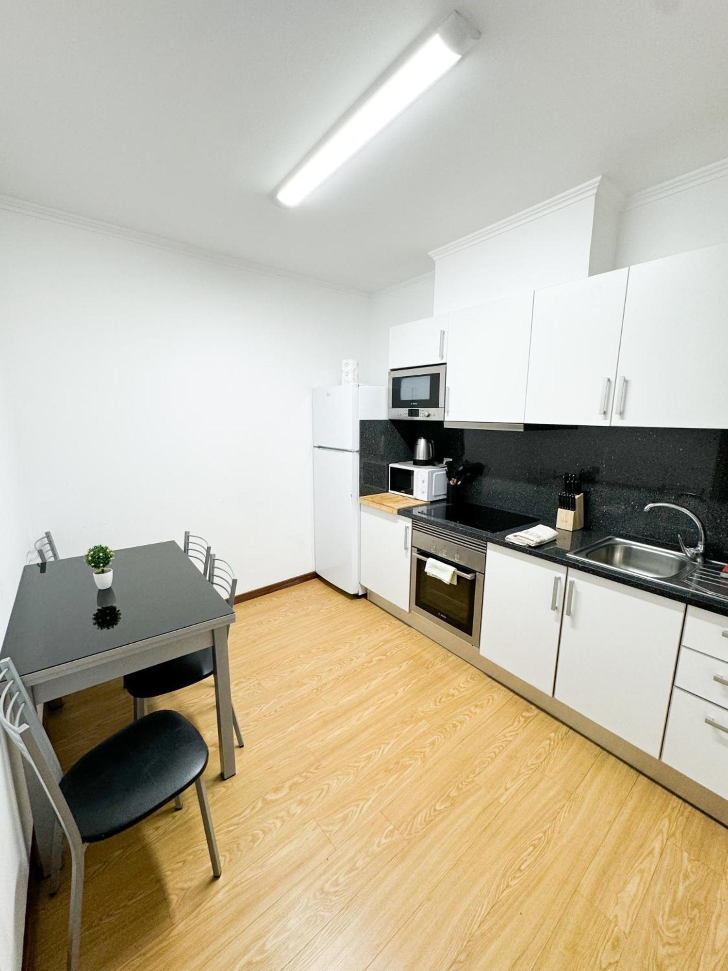 Hostel Monaco Funchal  Bagian luar foto