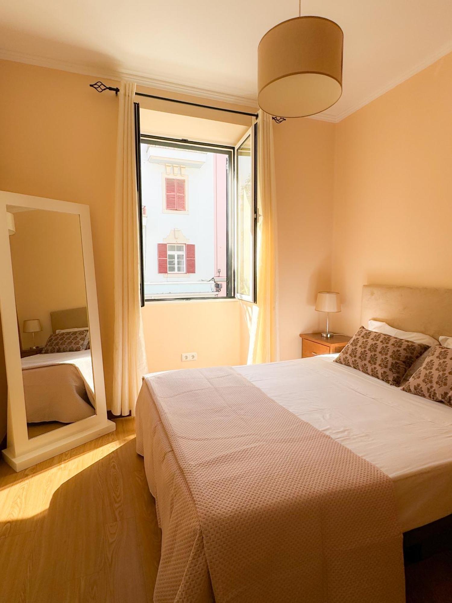 Hostel Monaco Funchal  Bagian luar foto