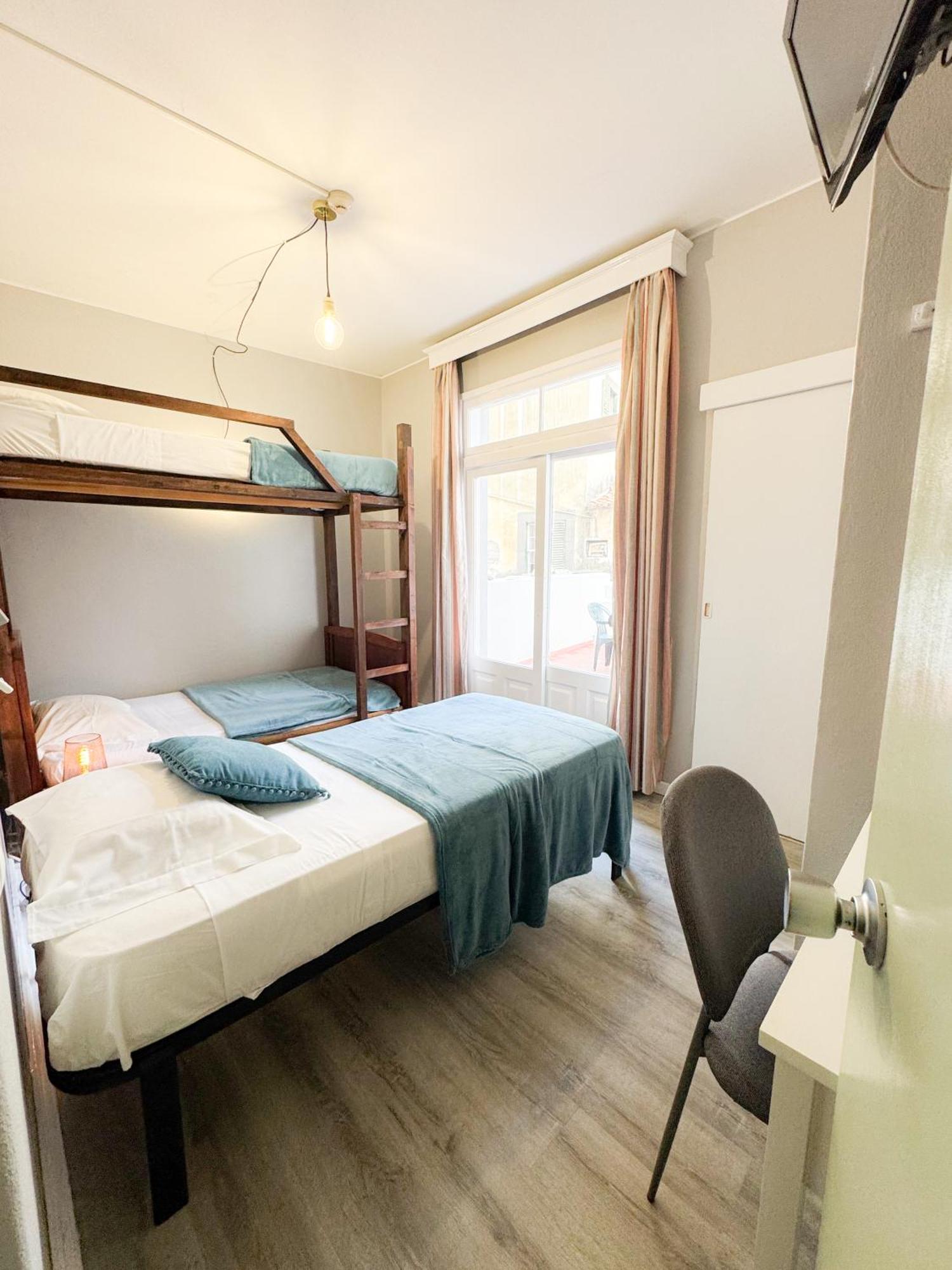 Hostel Monaco Funchal  Bagian luar foto