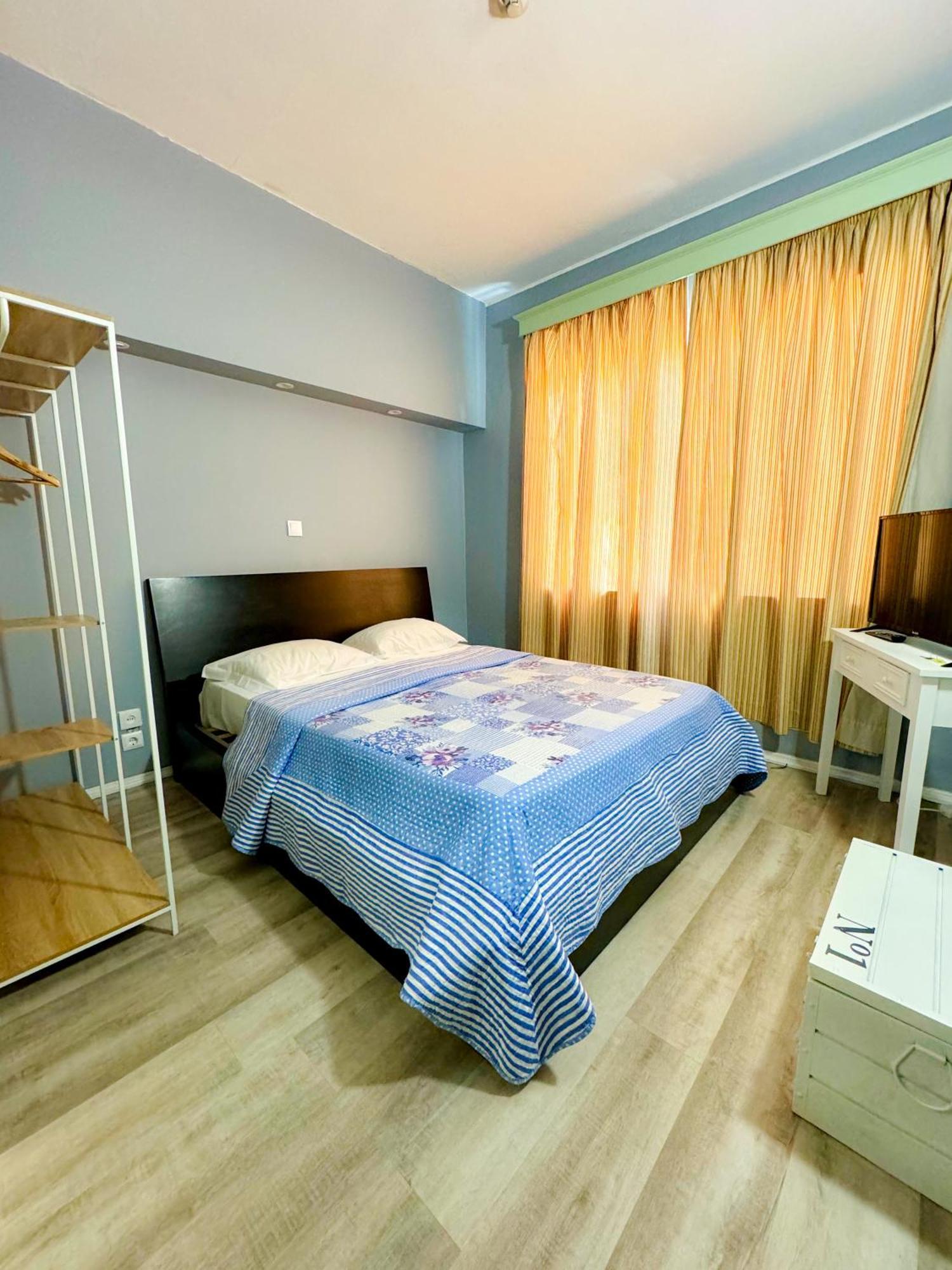 Hostel Monaco Funchal  Bagian luar foto