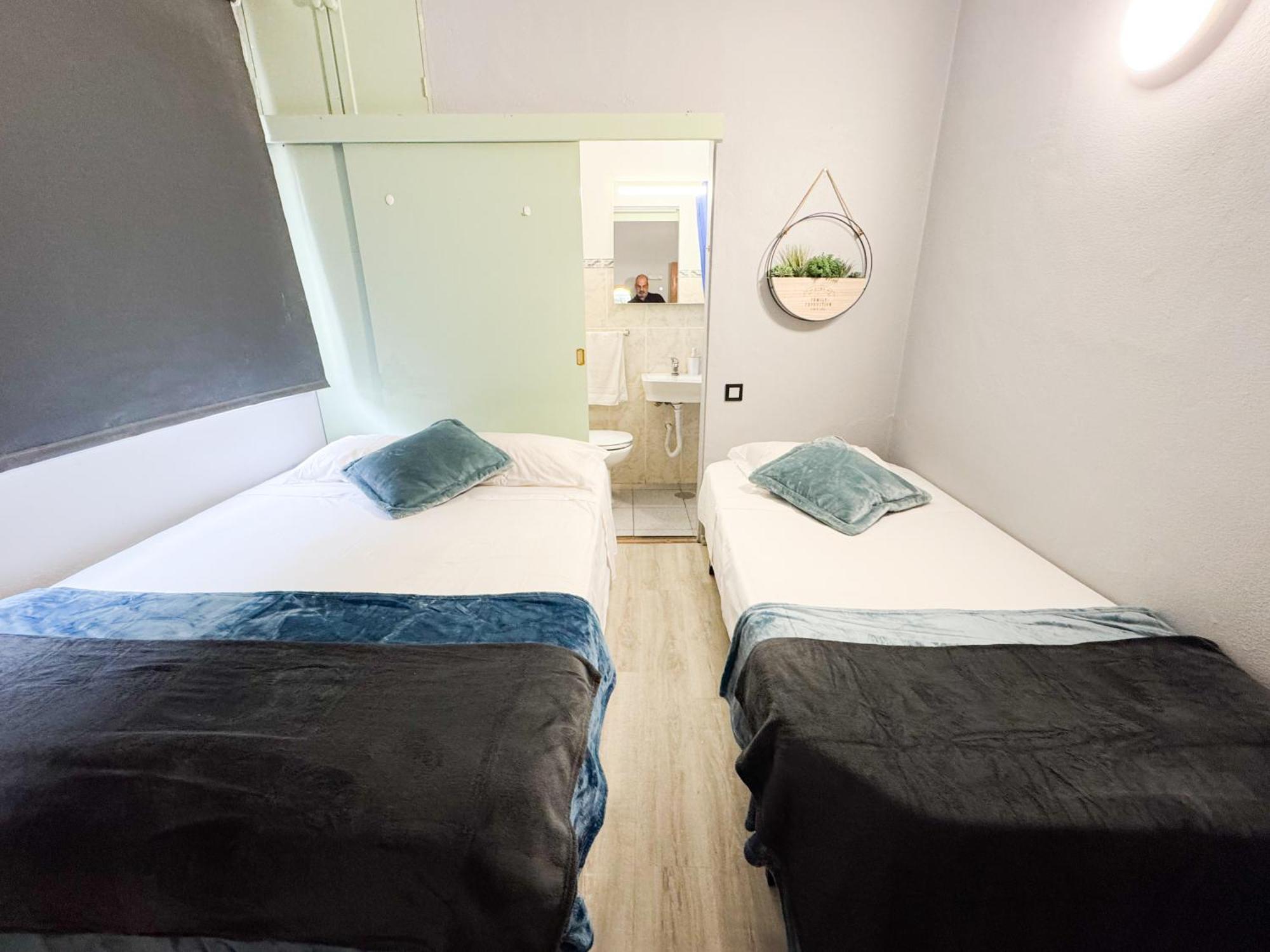 Hostel Monaco Funchal  Bagian luar foto